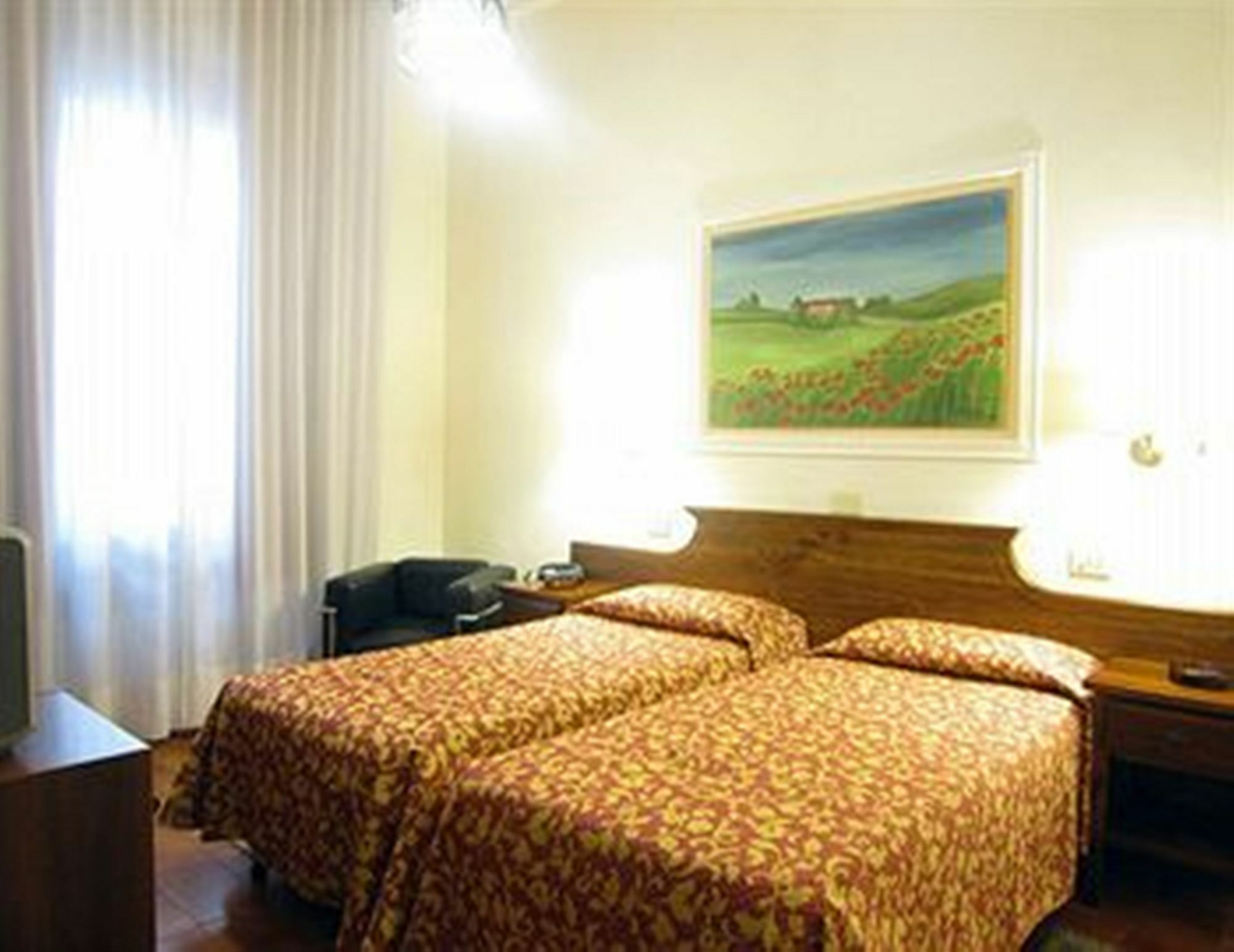 Hotel City ฟลอเรนซ์ ภายนอก รูปภาพ